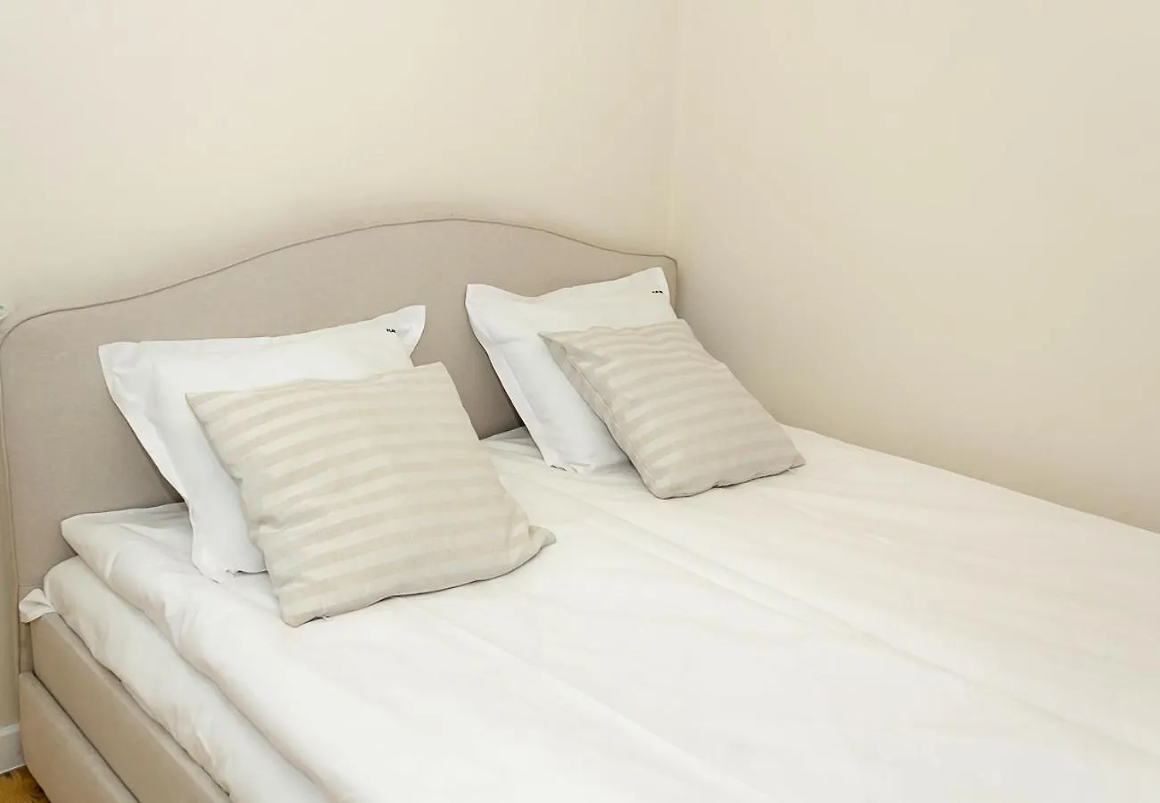 Cozy & Functional By The Opera Apartment Varna